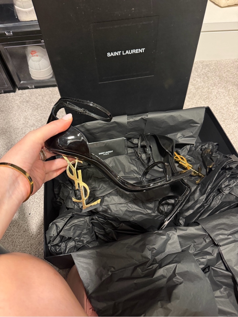 Authentic Saint Laurent OPYUM SANDALS IN PATENT LEATHER BLACK - Picture 2 of 8